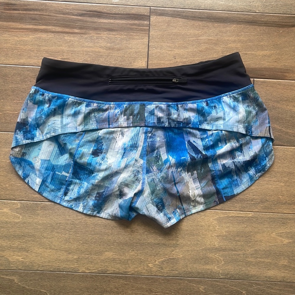 Lululemon speed up shorts 2.5”